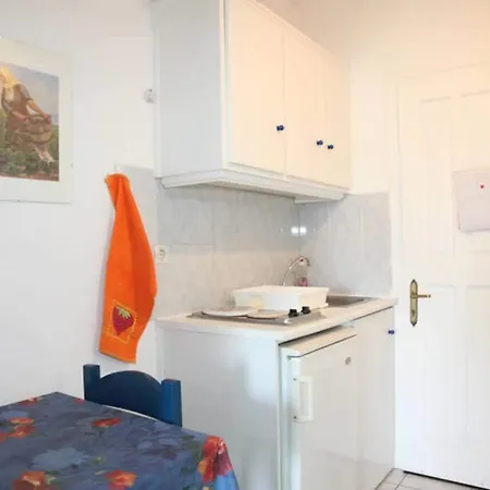 Deep Blue Apartment *