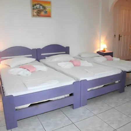 Deep Blue Apartment *